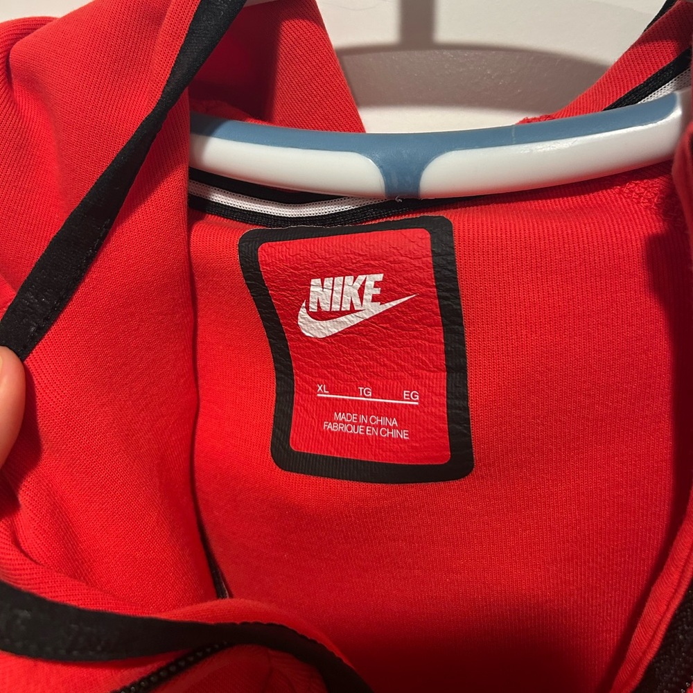Nike Tech Fleece Butterfly Hoodie Sz L - Picture 6 of 6